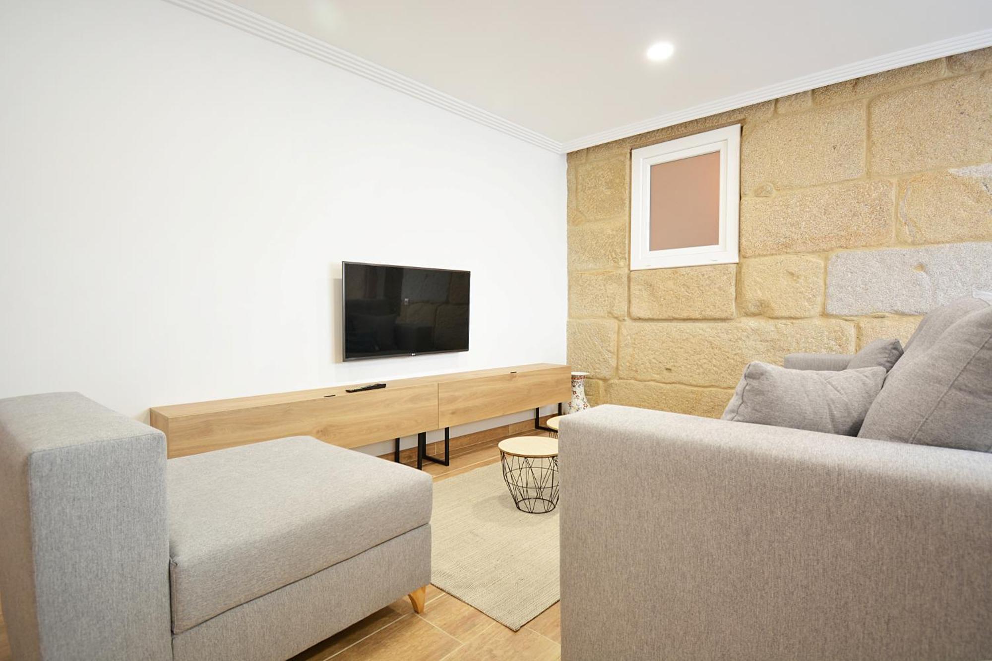 Galihost - Casa Con Jardin En *